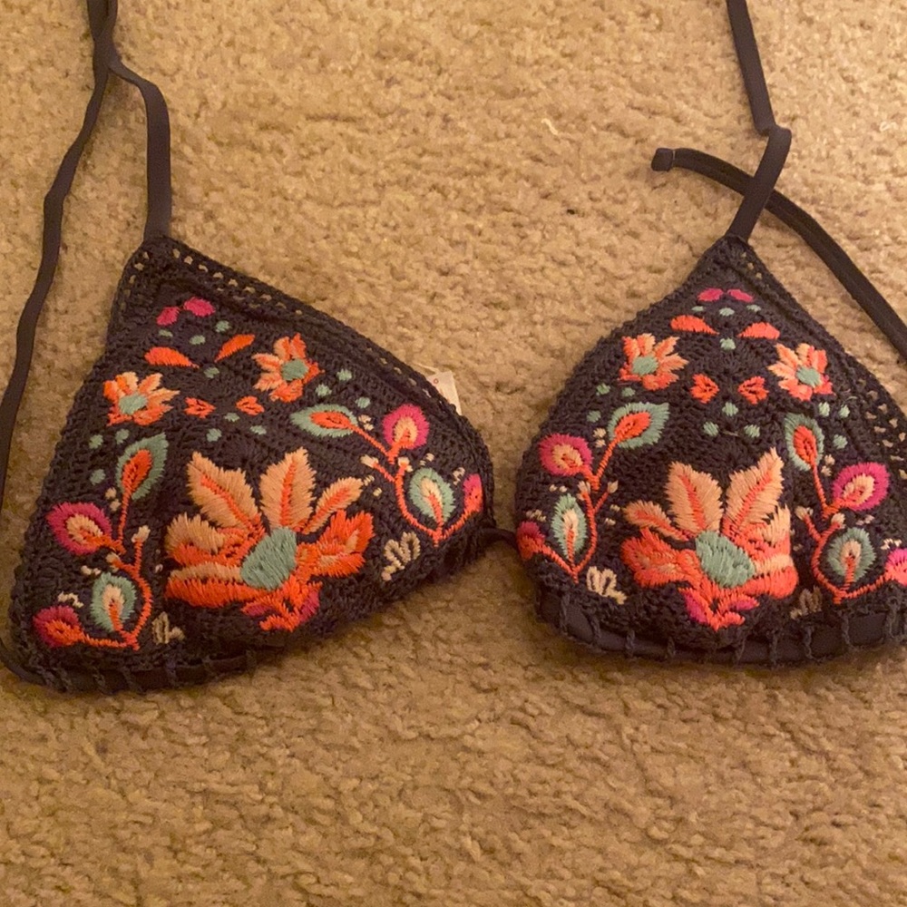Triangle swim top crochet